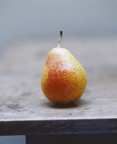 Pear, Pyrus communis.