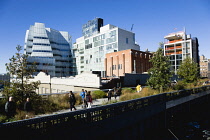 USA, New York, Manhattan, people walking among grasses in the Chelsea Grasslands on the High Line linear park on a disused elevated railroad spur called the West Side. USA, New York State, New York C...