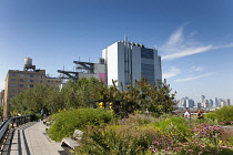 USA, New York State, New York City, Manhattan, The High Line public park on disused elevated railway track in the meat packing district. USA, New York State, New York City.