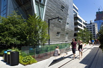 USA, New York State, New York City, Manhattan, The High Line public park on disused elevated railway track in the meat packing district. USA, New York State, New York City.